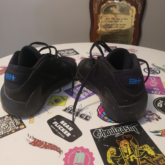 Nike Zoom Freak 1 designed by Kobe Bryant - Picture 4 of 5